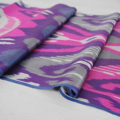 Alternative view of Tumor Fuchsia Silk Ikat Fabric